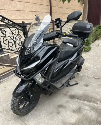 Skuter sotiladi holati ideal M-max 1