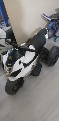Moto bolalar moshinasi