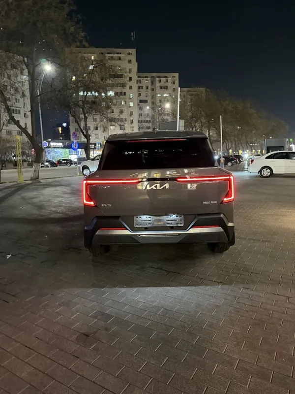 Kia EV5 530km Новая срочно — фото 4