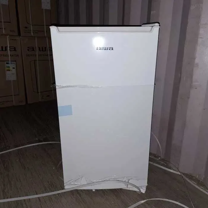 Продается холодильник с оптового склада Aiwa 90 л в трех цветах 7