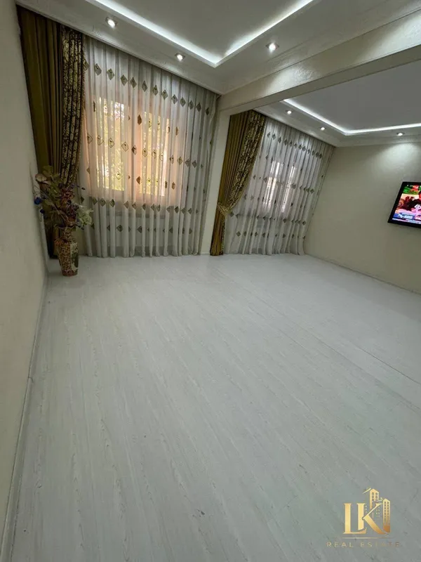 Продаётся 3-комнатная квартира (французская планировка), 92 м², 2/4, Яккасарайский район 3
