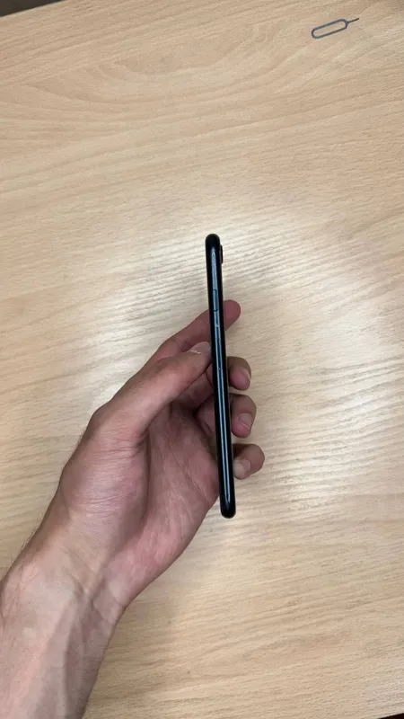 iPhone SE 2022 3 avlod 2