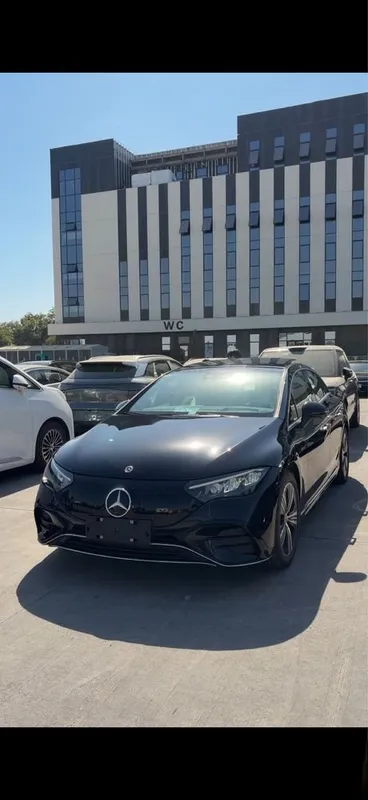 Mercedes-Benz EQE 500 4matic 1 Mercedes-Benz EQE 500 4matic 1