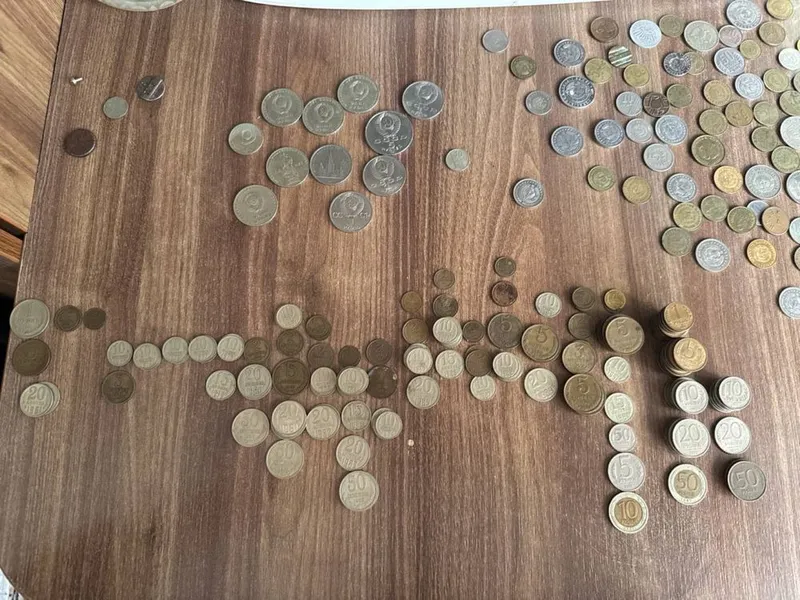 Продаю коллекцию старых монет
