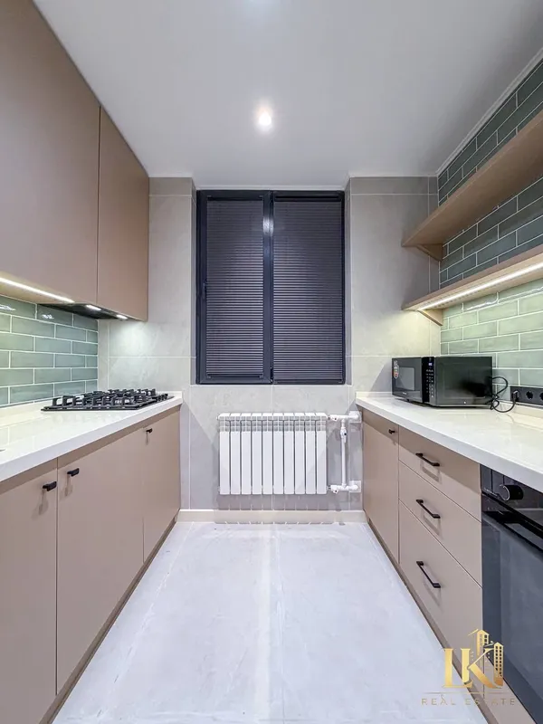 Продаётся 4-комнатная квартира 3/4/4, 77-серия, 75 м², евро ЛЮКС 8