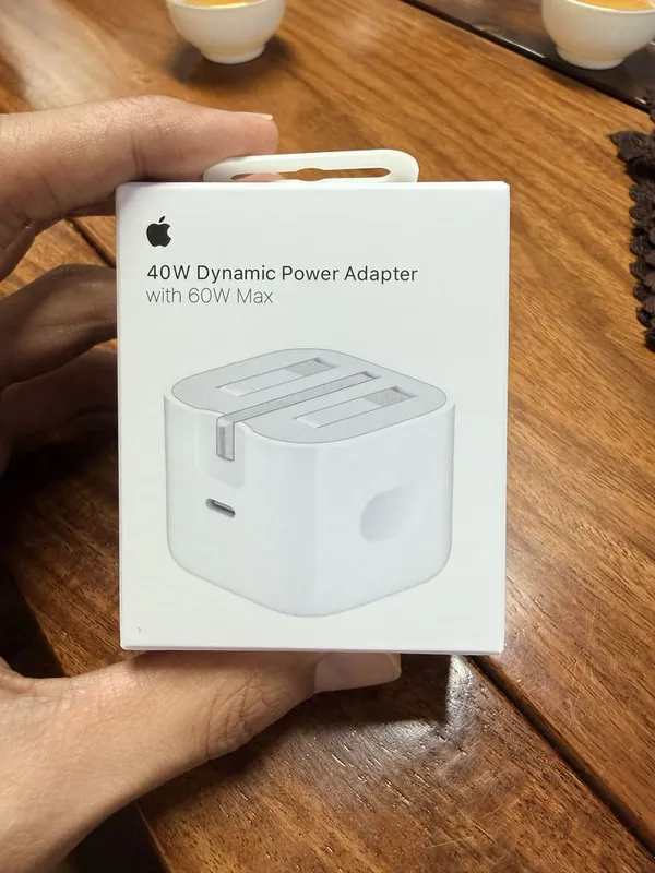 Apple charge 40 W Orginal 1 Apple charge 40 W Orginal 1