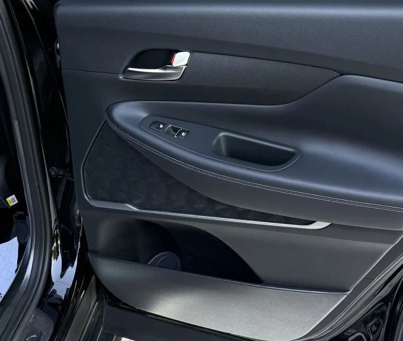 Hyundai Santafe yangi polniy bron va navarotlari bor — фото 5