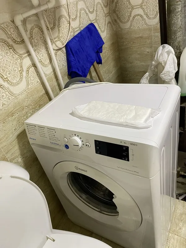 Indesit kir yuvish mashinasi — фото 1