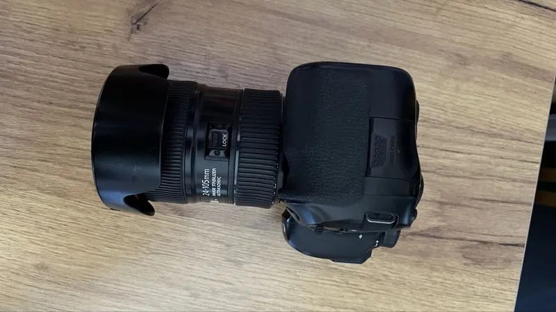 canon 6 d mark 2 sotiladi — фото 2