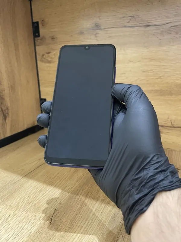 Redmi 7 sotuvda 2
