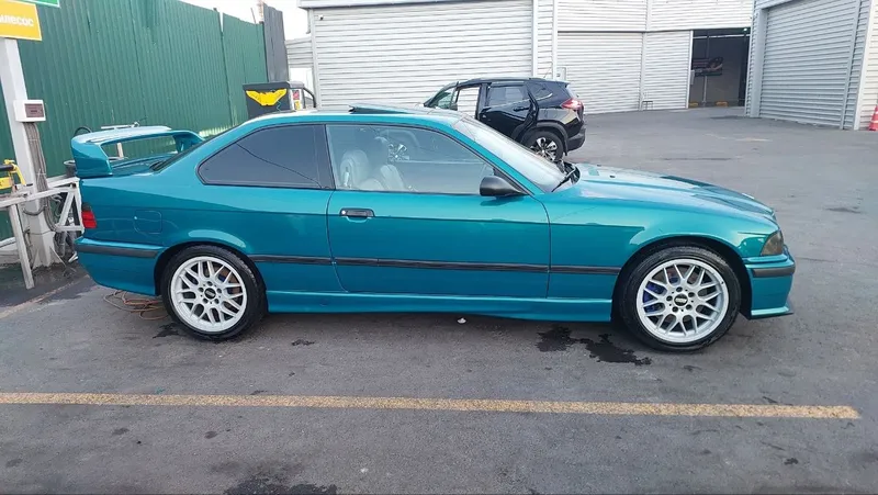 BMW E36 coupe (kupe) 2
