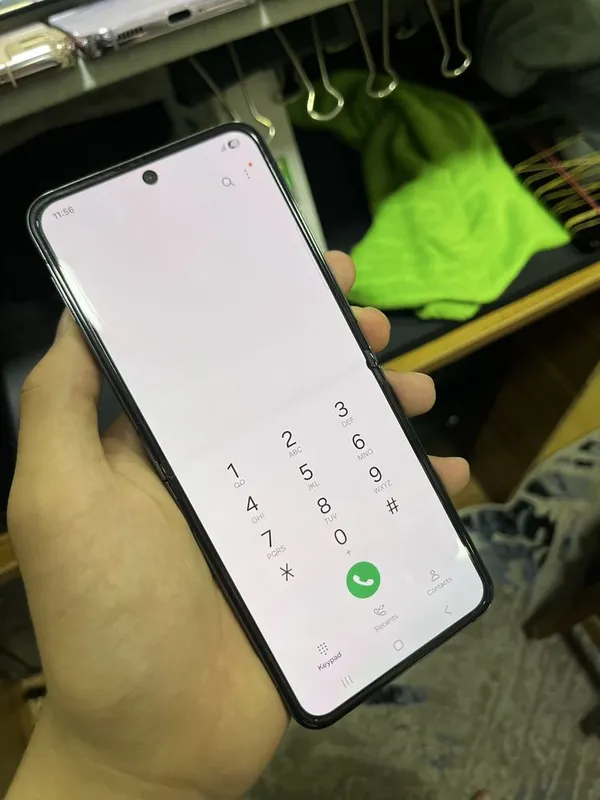 Samsung Z flip5 5G — фото 2