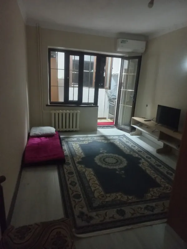 1 ком Метро Буюк Ипак Йули