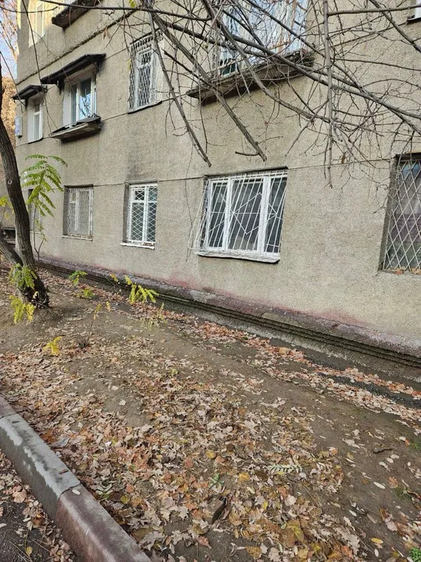 Бунедкор стадион / квартира под офис 1 линия вдоль дороги 4