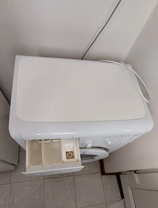 Продаётся стиральная машина INDESIT — фото 3
