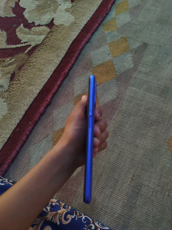 Redmi 9T, хороший, батарея хорошая, экран 3 Redmi 9T, хороший, батарея хорошая, экран 3