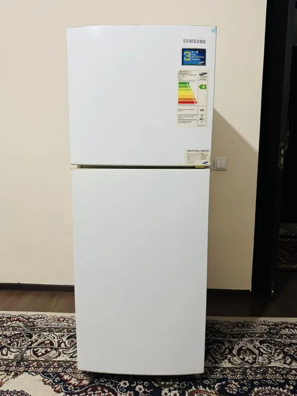 Samsung sotiladi holadilnik