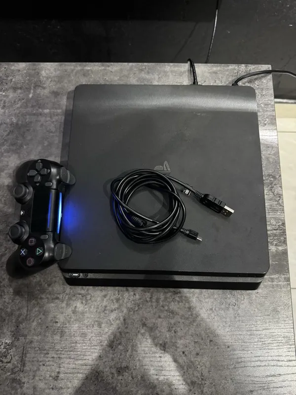 PlayStation 4 slim Pes 2019 — фото 1