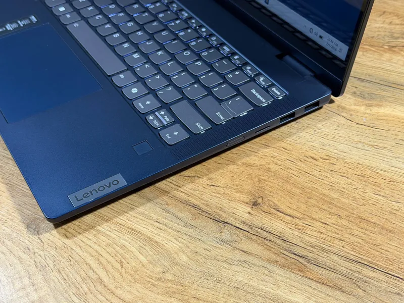 Lenovo x360 2in1 core 5 7 Lenovo x360 2in1 core 5 7