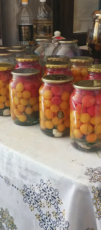 Cheri pomidordan bonka yopilgan,sotiladi 1 Cheri pomidordan bonka yopilgan,sotiladi 1