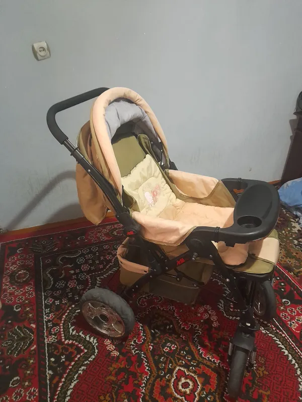 Продаётся детская КОЛЯСКА-трансформер
