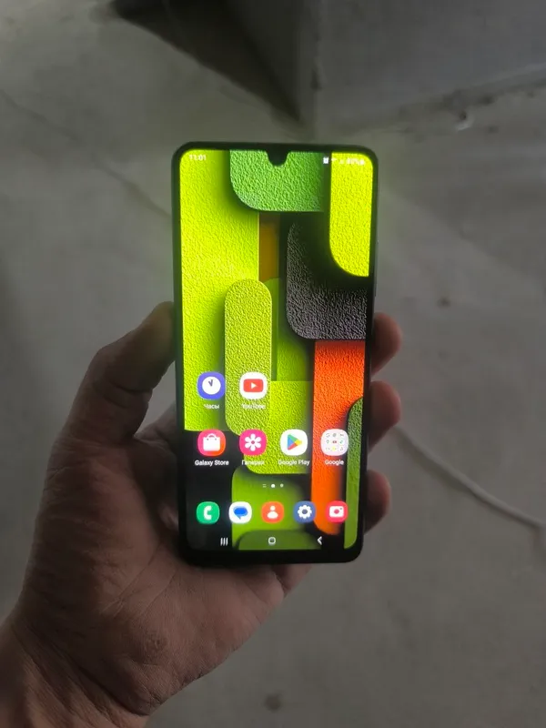Samsung a.32 холати идеальный 4/64 обмен редми или 2