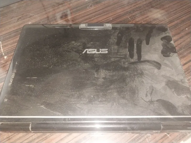 Ноутбук ASUS неработает