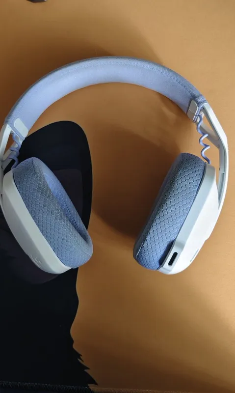 Беспроводные игровые наушники logitech g435