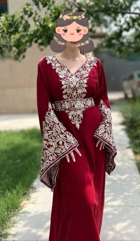 Абаи и Кафтаны шикарные качественные