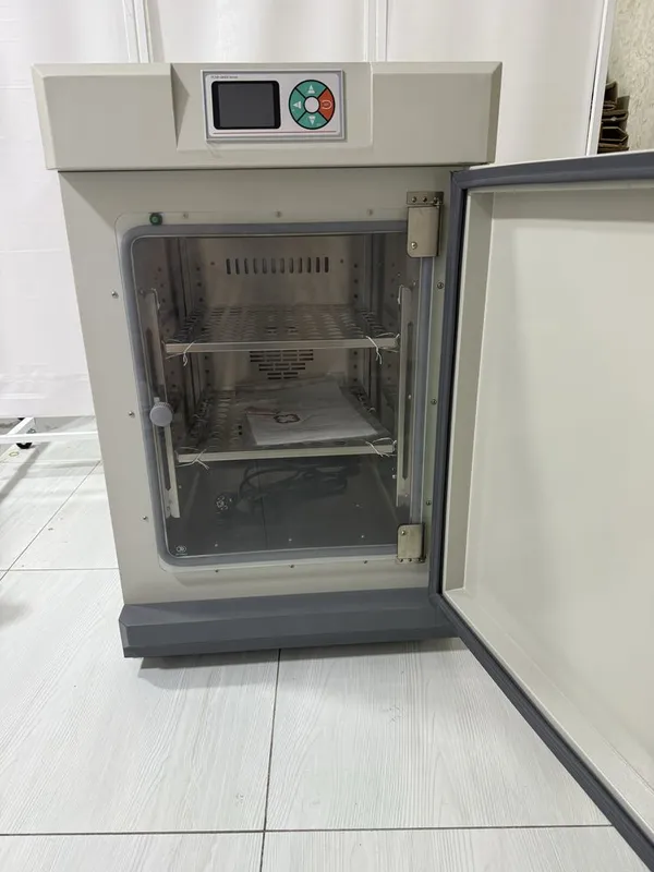 Термостат медицинский BIOBASE 80 4 Термостат медицинский BIOBASE 80 4