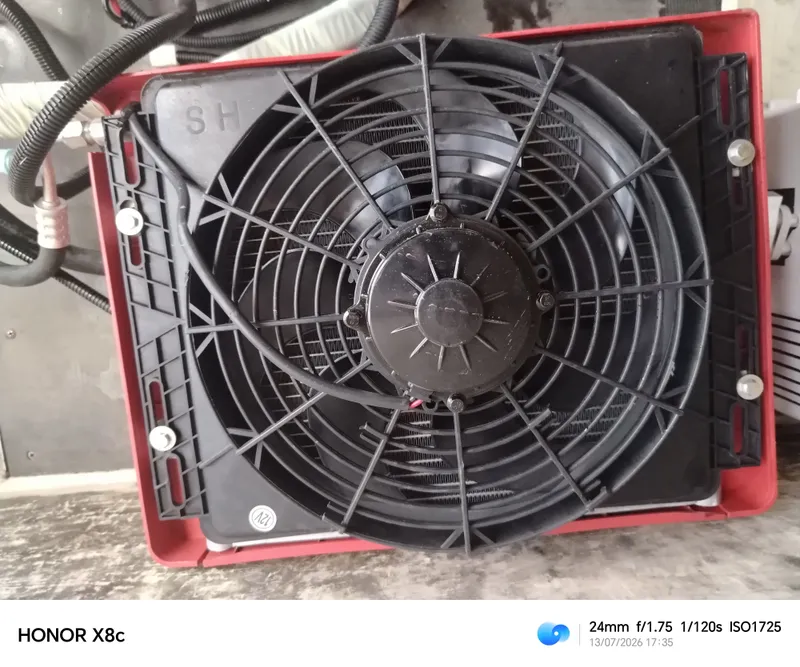 200$ 2 200$ 2