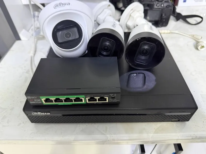 Камера Hikvision IP 4 штук