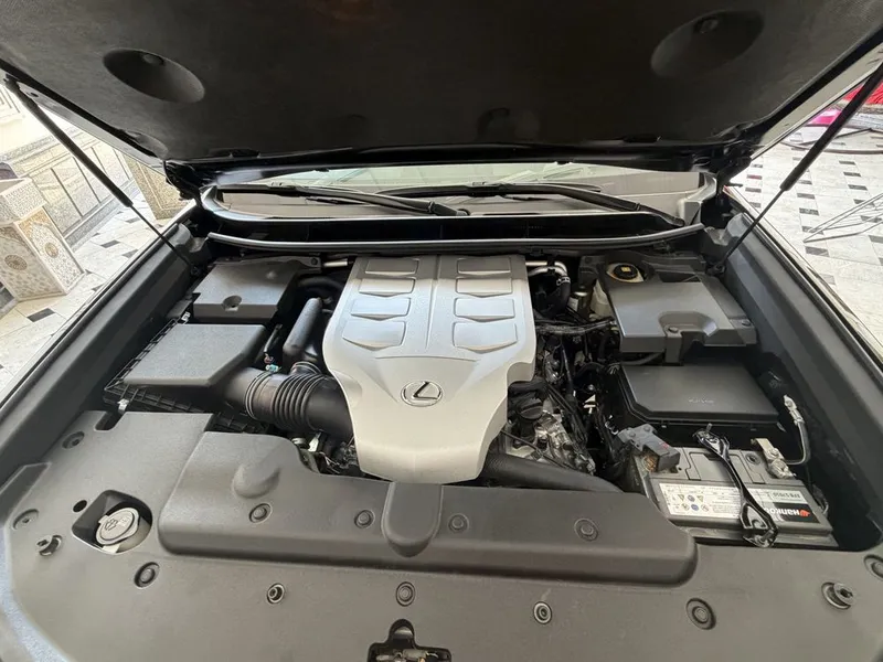 Lexus GX460 Qora salon ideal holati 6