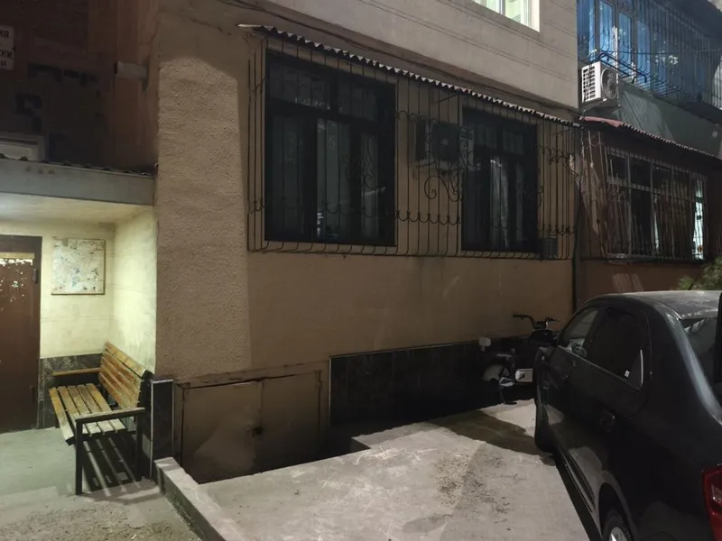 Arenda kvartira Qora qamish 2/4 gril bar 3 xona 1 etaj joyi zor 1 Arenda kvartira Qora qamish 2/4 gril bar 3 xona 1 etaj joyi zor 1