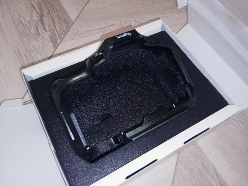 SmallRig Cage Canon EOS R5 / R6 3 SmallRig Cage Canon EOS R5 / R6 3