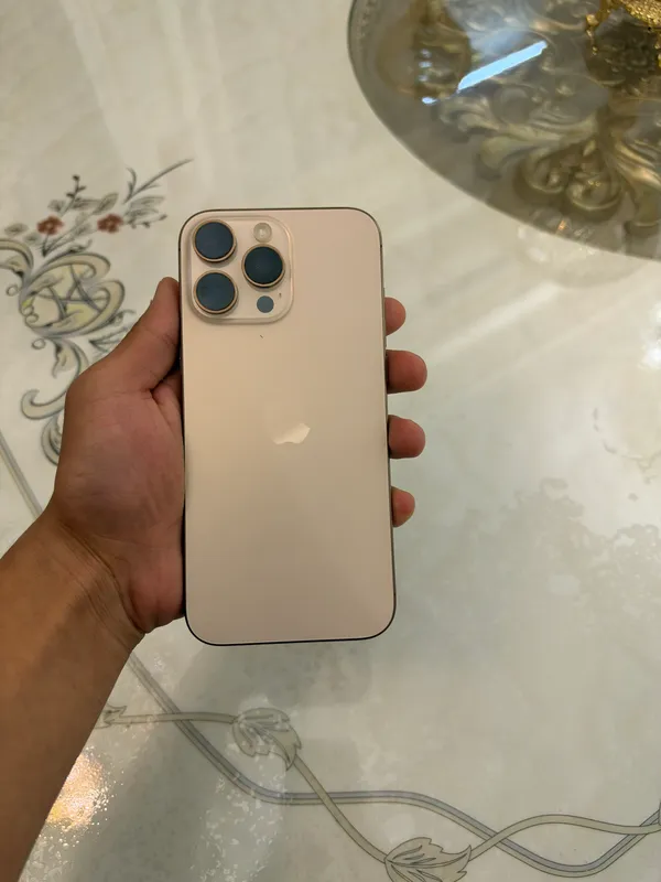 iPhone 16 Pro Max 2