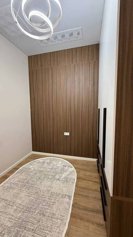 Сдаю 3 комн кв на NESTON 7