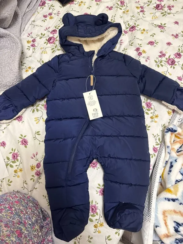 Продам тёплый зимний комбинезон Fred & Flo Продам тёплый зимний комбинезон Fred & Flo