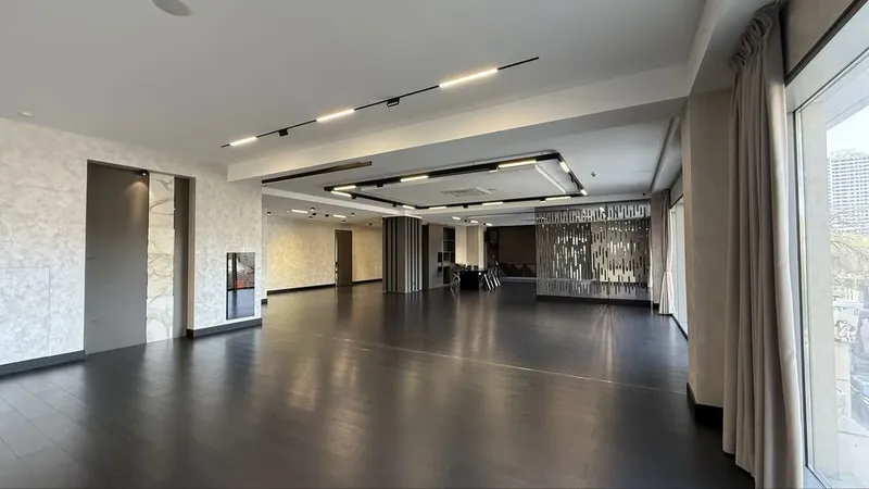 Без комисси! Мирабад авеню Аренда 2200м2 3 уровня Панорамные окна f88 — фото 4