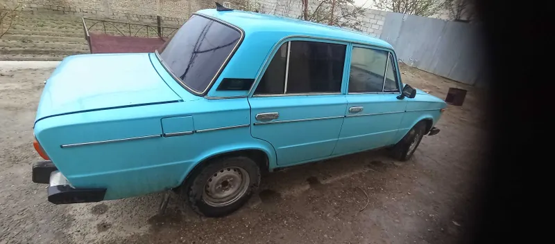 Vaz 2106 sotiladi