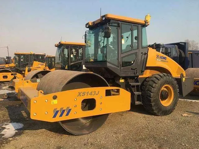 Дорожный каток 4 до 20 тонн. XMR403 XS143J XS163J XS203J XD83.
