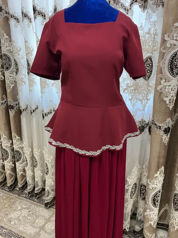 Ayollar kiyimi