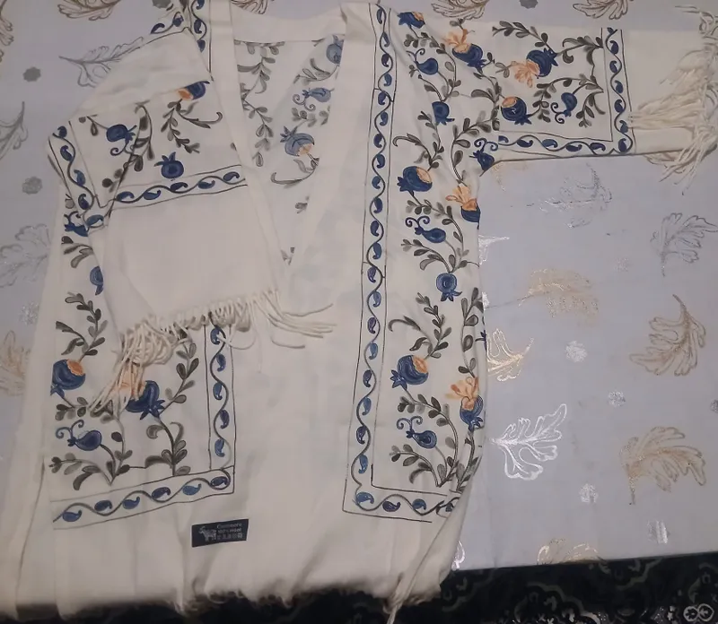 Абайя белого цвета, национальное платье 3