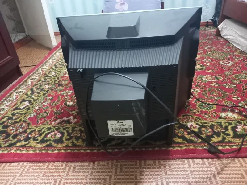 LG televizor,ishlaydi holati yaxshi 3 LG televizor,ishlaydi holati yaxshi 3