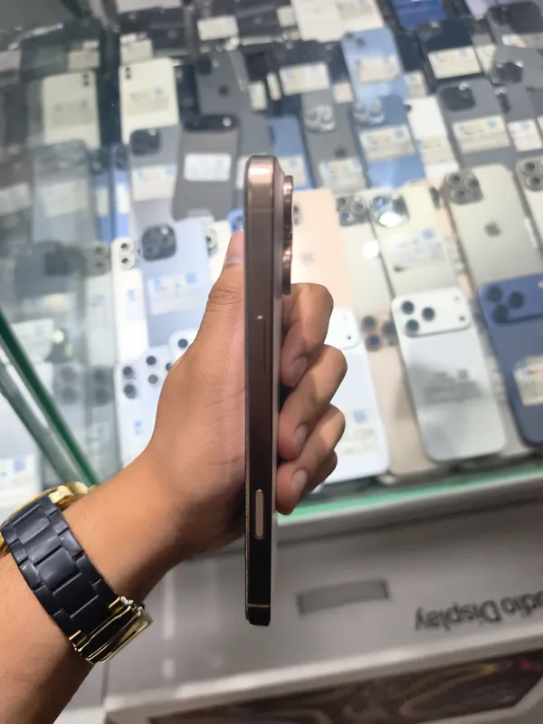 apple 16 pro 256gb max 3 apple 16 pro 256gb max 3