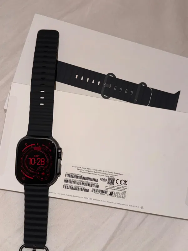 Apple Watch Ultra 3 49mm Black Ti Black Ocean Band — фото 1