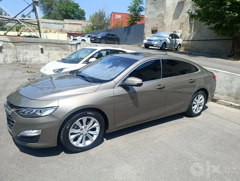 Malibu 2 Premier 2L turbo 2 Malibu 2 Premier 2L turbo 2
