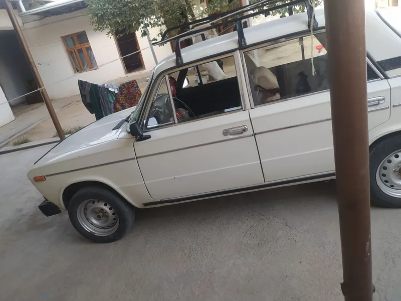 Jiguli Lada yili 2000