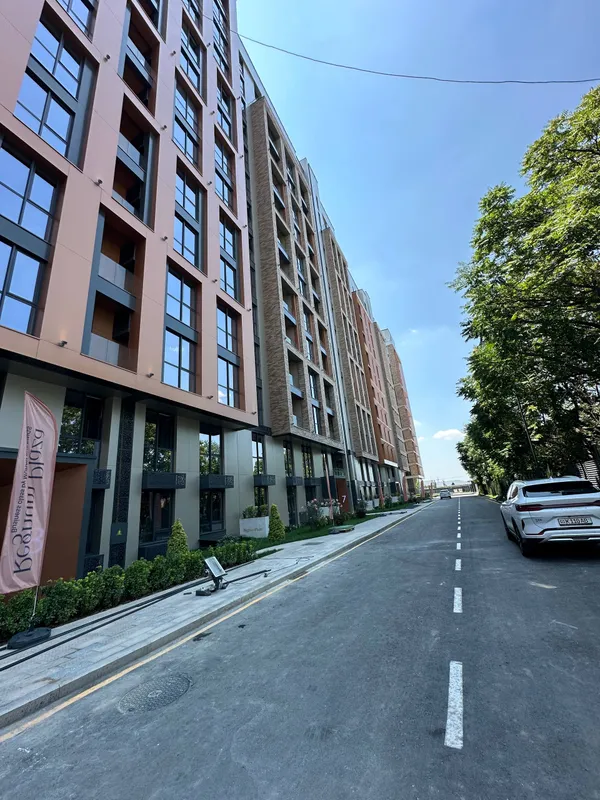 Продаётся 3-комнатная квартира в ЖК Regnum Plaza (1-я очередь) 2