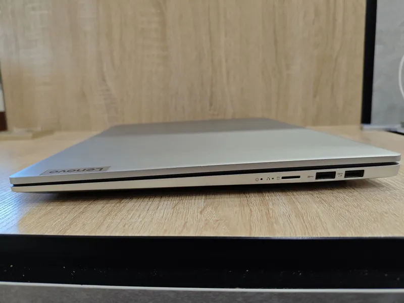 Lenovo ideapad slim 5 intel i5-13500H 8